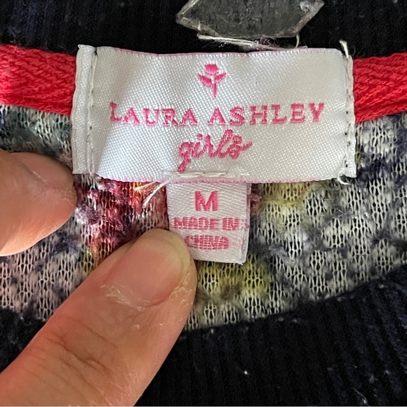 Laura Ashley Girls Long sleeve Sweater Size Medium - Picture 8 of 8